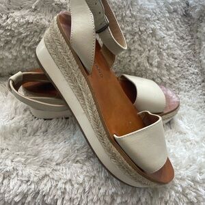 Women's Cream Sandals Lucky Brand